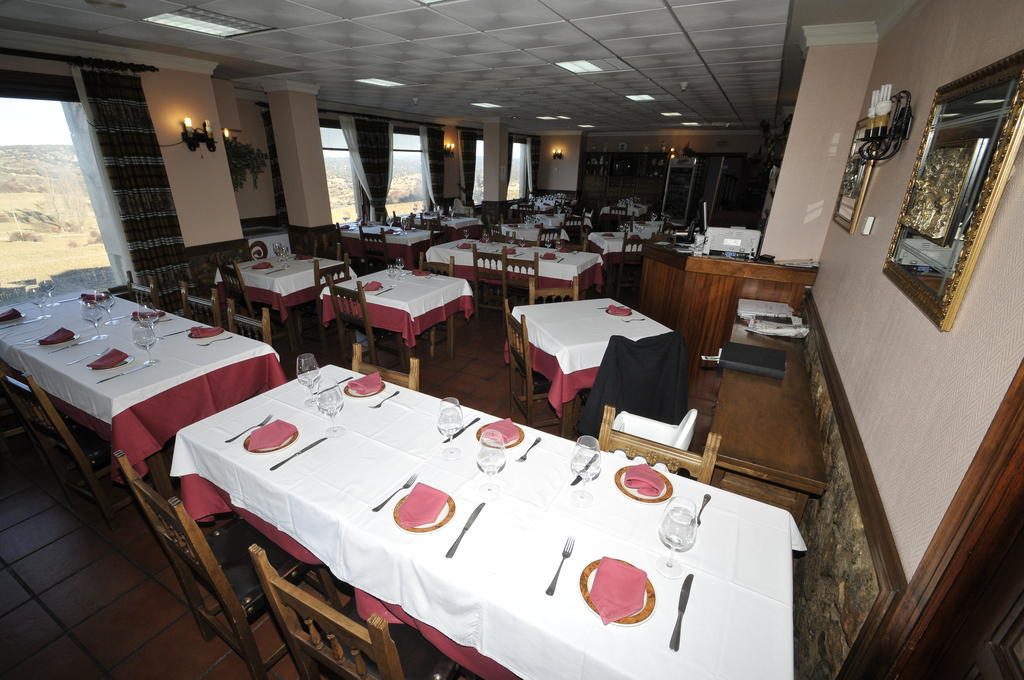 Hotel Penarrubia Zaorejas Buitenkant foto